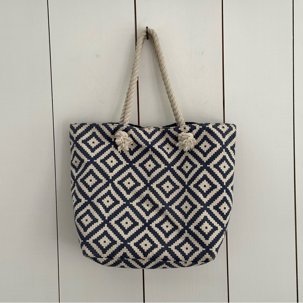 Summer & Rose Canvas Beach Bag Blue Geometric Pattern Rope Handles Coastal